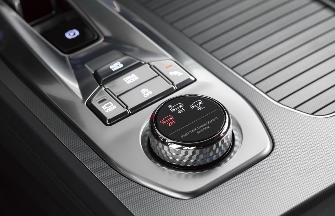 Interior acabado de ebano del Rexton del KGM.