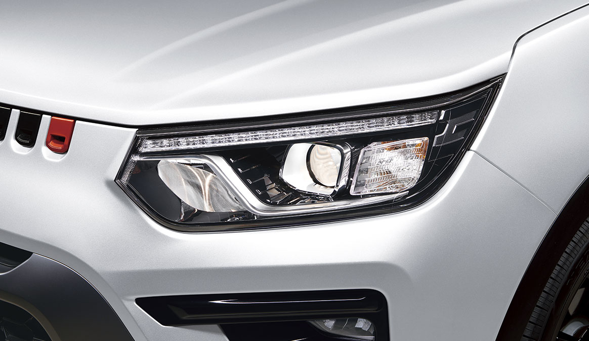 Faros LED delanteros del nuevo KGM Tívoli